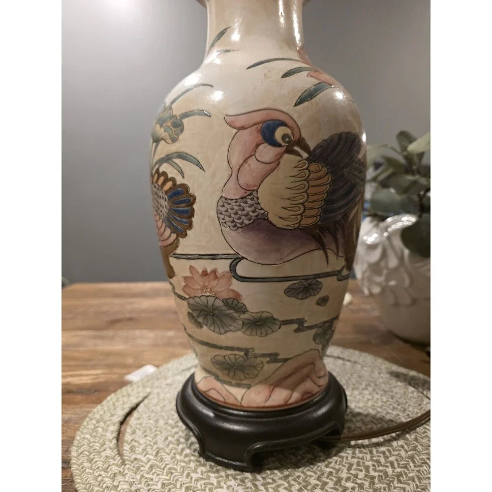 Vintage Asian Chinoiserie Porcelain Table Lamp Mandarin Ducks Lotus Wood Base